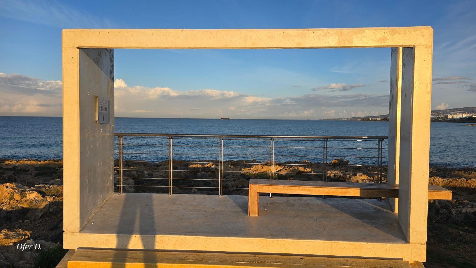 Dahan Sirena Lighthouse Luxury Apartment Paphos Luaran gambar